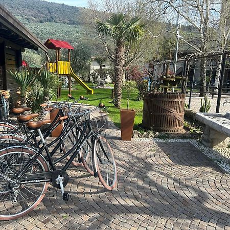 Residence La Colombera Riva del Garda Eksteriør billede