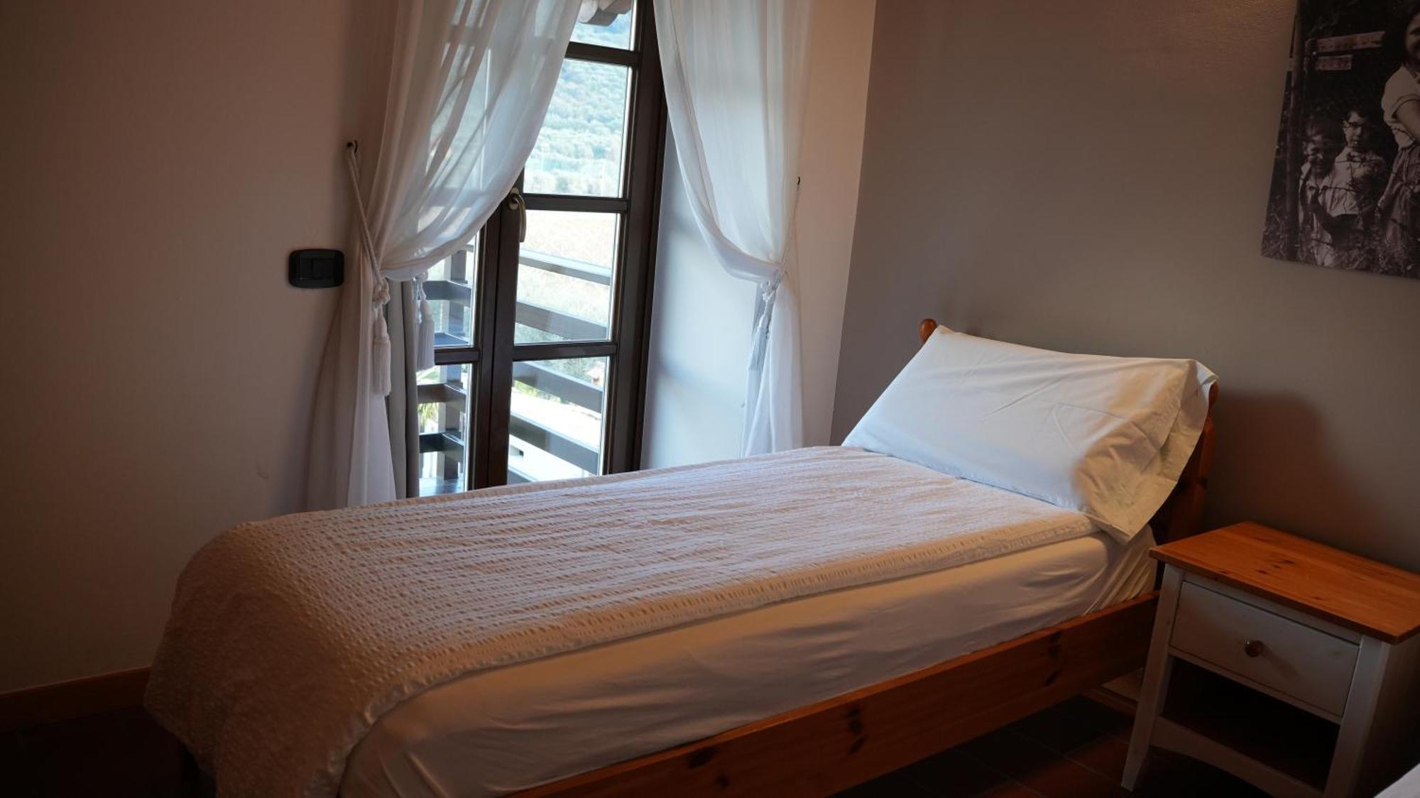 Residence La Colombera Riva del Garda Værelse billede