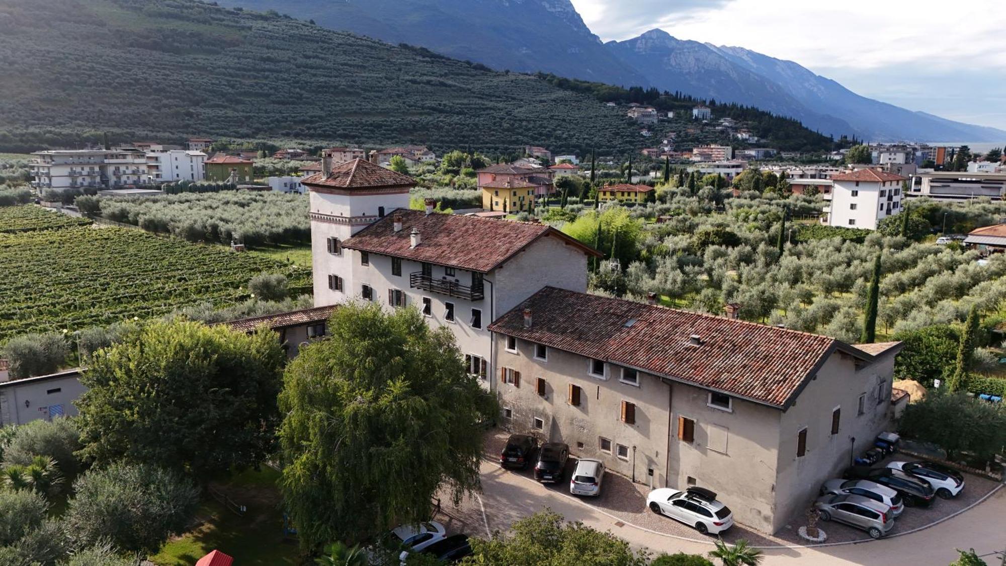 Residence La Colombera Riva del Garda Eksteriør billede