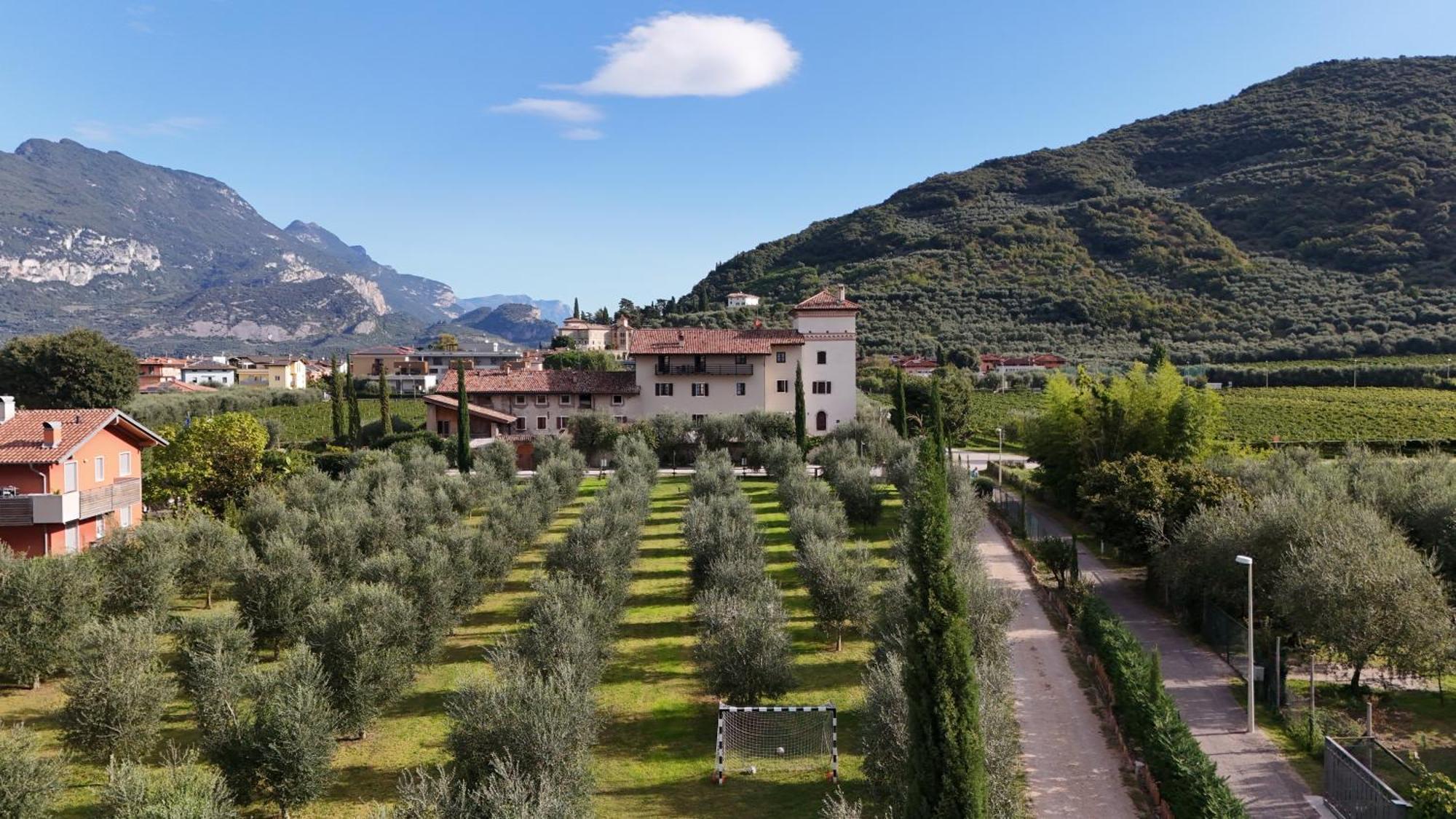 Residence La Colombera Riva del Garda Eksteriør billede